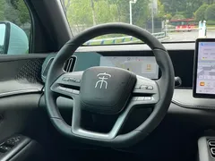 2025 BYD Song Pro 2nd Gen Smart Driving DM-i PHEV 75km Leading, белый — фото 16