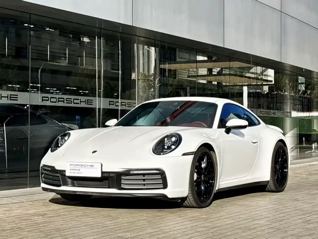 2022 Porsche 911 Carrera 4 3.0T