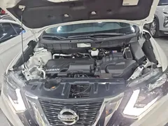 2022 Nissan X-Trail 2.0L 2WD, белый — фото 20