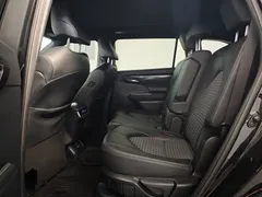 2021 Toyota Crown Kluger 2.5L HEV 4WD Premium, чёрный — фото 12