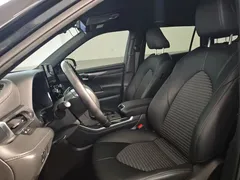 2021 Toyota Crown Kluger 2.5L HEV 4WD Premium, чёрный — фото 19