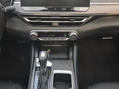 2022 Nissan Teana 2.0L XL-TLS, белый — фото 10