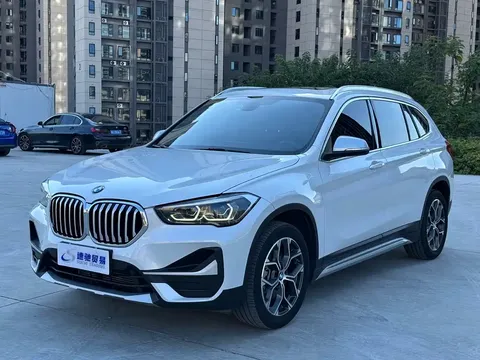 2022 BMW X1