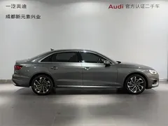 2022 Audi A4L 40 TFSI Luxury — фото 3