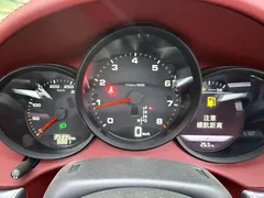 2022 Porsche 718 Boxster 2.0T, белый — фото 16