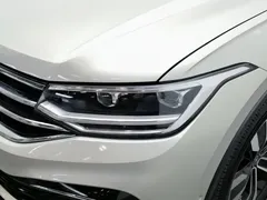 2023 Volkswagen Tiguan L 330TSI AT 2WD R-Line — фото 7