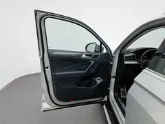2023 Volkswagen Tiguan L 330TSI AT 2WD R-Line — фото 8