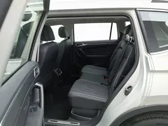 2023 Volkswagen Tiguan L 330TSI AT 2WD R-Line — фото 15