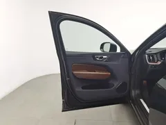 2022 Volvo XC60 4WD Luxury, чёрный — фото 8