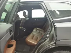 2022 Volvo XC60 4WD Luxury, чёрный — фото 15