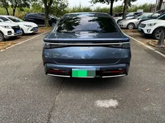 2024 BYD Seal PHEV 1.5L 121km Luxury, синий — фото 8