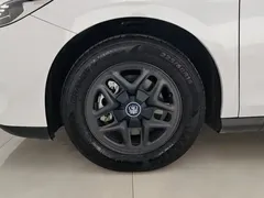 2025 BYD Qin PLUS DM-i PHEV Smart Driving 55km Leading, белый — фото 6