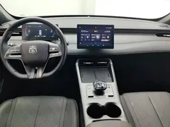 2025 BYD Qin PLUS DM-i PHEV Smart Driving 55km Leading, белый — фото 12