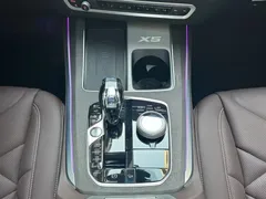 2022 BMW X5 30Li Premium M Sport Package — фото 12