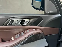 2022 BMW X5 30Li Premium M Sport Package — фото 17