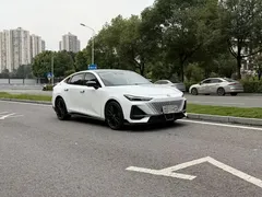 2023 Changan UNI-V 1.5T Sport, белый — фото 3
