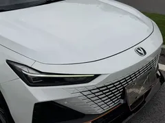 2023 Changan UNI-V 1.5T Sport, белый — фото 4