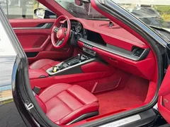 2022 Porsche 911 Targa 4 3.0T, чёрный — фото 11