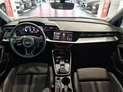 2023 Audi A3 Sportback 35 TFSI Fashion Sport, зелёный — фото 10