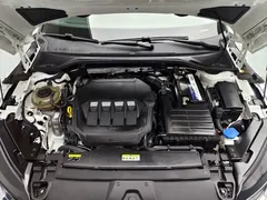 2021 Volkswagen CC Wagon 330TSI, белый — фото 10