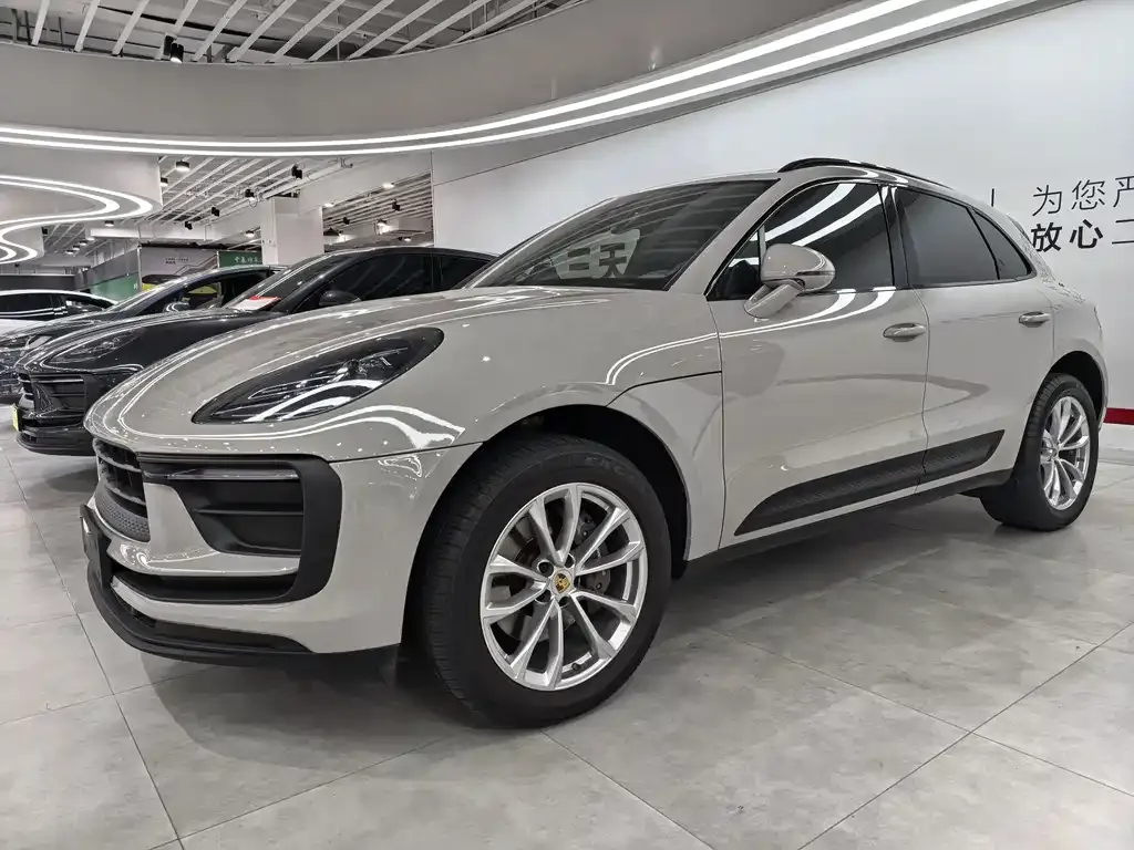 2022 Porsche Macan 2.0T