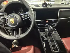 2022 Porsche Macan 2.0T — фото 4