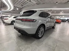 2022 Porsche Macan 2.0T — фото 16