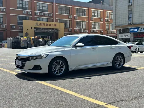 2022 Honda Accord 260TURBO Luxury