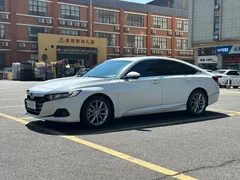 2022 Honda Accord 260TURBO Luxury, белый — фото 1