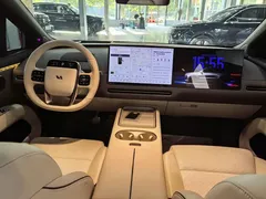 2025 Li Auto i6 4WD Standard, белый — фото 11