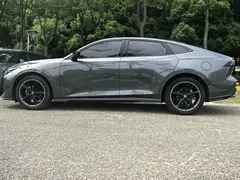 2022 Changan UNI-V 1.5T Premium — фото 4