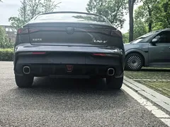2022 Changan UNI-V 1.5T Premium — фото 5