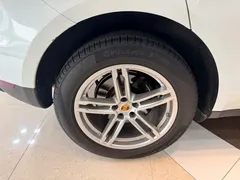 2021 Porsche Macan 2.0T, белый — фото 13