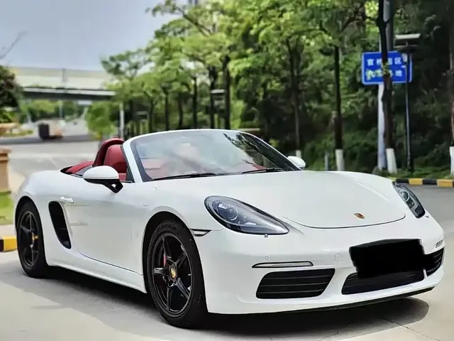 2022 Porsche 718 Boxster 2.0T