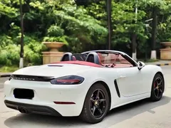 2022 Porsche 718 Boxster 2.0T, белый — фото 12