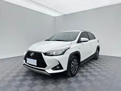 2022 Toyota Yaris L Zhixuan X 1.5L CVT Luxury Plus, белый — фото 1