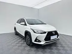 2022 Toyota Yaris L Zhixuan X 1.5L CVT Luxury Plus, белый — фото 3