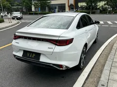 2022 Geely Emgrand L 1.4T CVT Flagship, белый — фото 17
