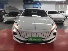 2024 Hongqi E-QM5 450km Mobility, белый — фото 3