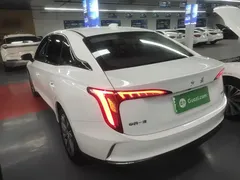 2024 Hongqi E-QM5 450km Mobility, белый — фото 5