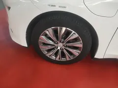 2024 Hongqi E-QM5 450km Mobility, белый — фото 23