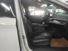 2024 Hongqi E-QM5 450km Mobility, белый — фото 25