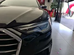 2020 Audi A6L 55 TFSI e quattro PHEV, чёрный — фото 3