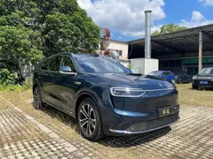 2026 Aito M7 EV Ultra 4WD 5-seat 192-line LiDAR, синий — фото 3