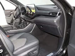 2021 Toyota Crown Kluger 2.5L HEV 4WD Premium, чёрный — фото 8
