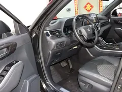 2021 Toyota Crown Kluger 2.5L HEV 4WD Premium, чёрный — фото 9