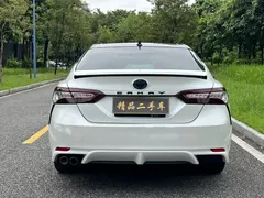2021 Toyota Camry Hybrid 2.5HS Fashion, белый — фото 11