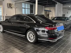 2021 Audi A8L 50 TFSI quattro Comfort, чёрный — фото 4