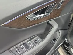 2023 Audi Q7 55 TFSI quattro S line Sport, чёрный — фото 15