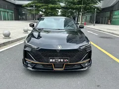 2022 Changan UNI-V 1.5T Sport, чёрный — фото 2